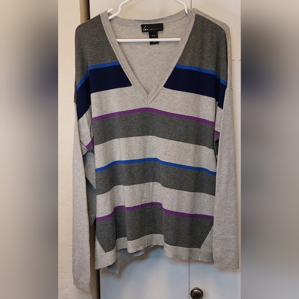 Lane Bryant Striped Sweater Size 26/28 Long Sleeve Pullover V-neck Comfy Preppy